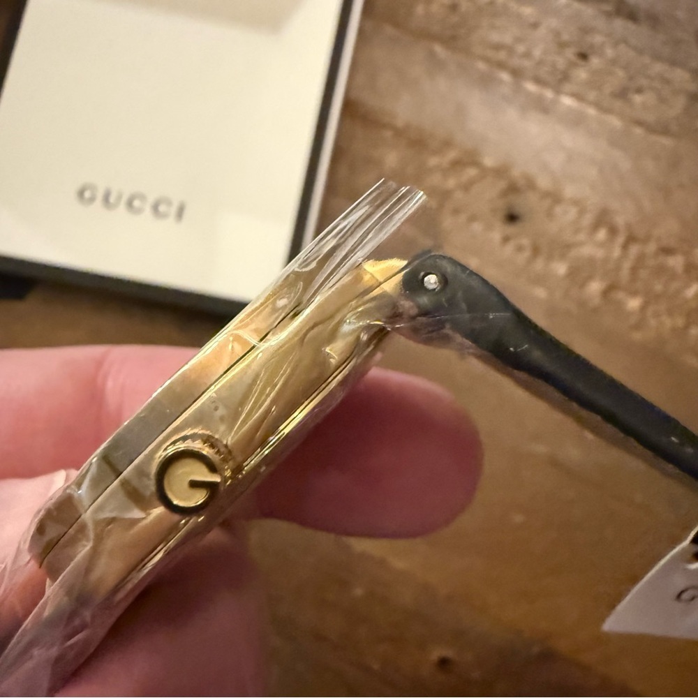 Gucci G Interlocking Black 42MM Dial Leather Strap Watch Latin Grammy Edition - Picture 5 of 15